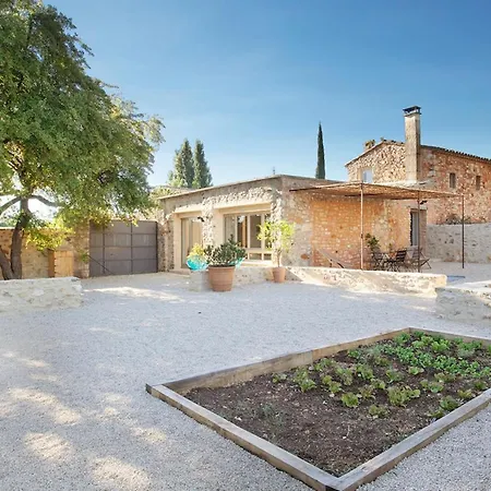 Domaine Les Petites Vaines Guest house