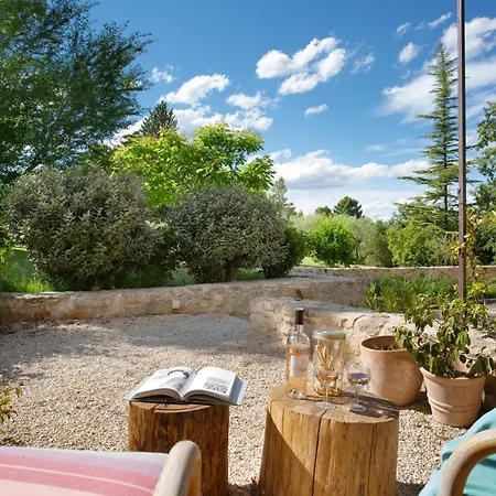 Guest house Domaine Les Petites Vaines